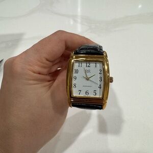 Q&Q Watch Quartz Black Leather Band Rectangle Gold